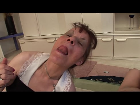 ❤️ Twee oma's en een opa hebben een triootje Fucking video at us nl.happytour.top ☑